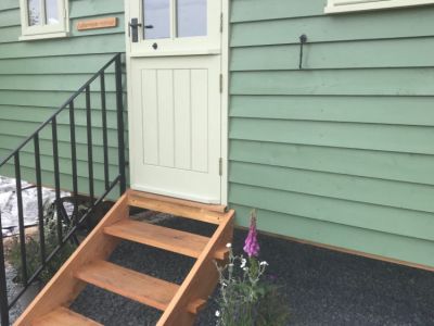 Hen cloud cottage  Laburnum Retreat Hen cloud cottage  Laburnum Retreat