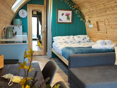 Castle Guards Farm Retreat Castle Guards Farm Retreat